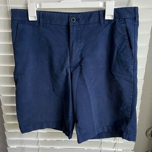 Navy Blue IZOD shorts (34 x 9.5)